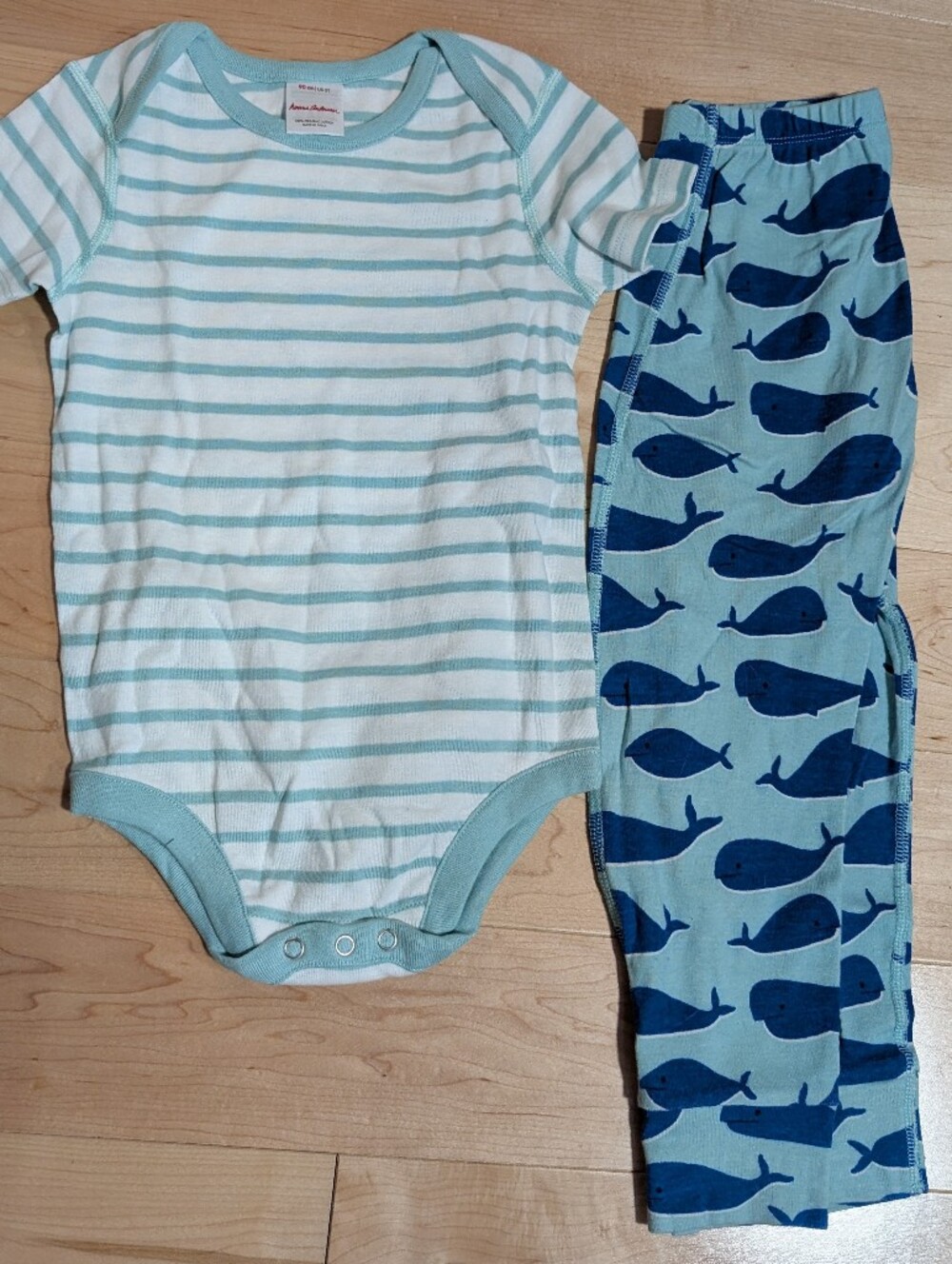 Hanna Andersson 3T Two Piece Whales Outfit